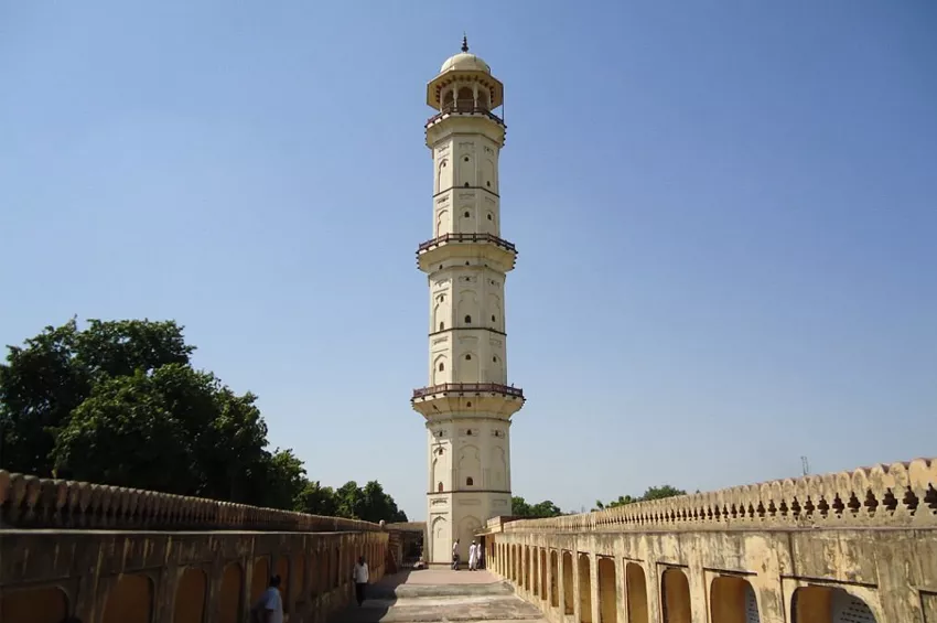 Isarlat Sargasuli Tower Jaipur Ishwar Lat Pink City viewpoint