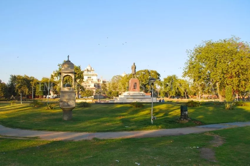 Ram Niwas Garden and Albert Hall Jaipur daytime view with green lawns
